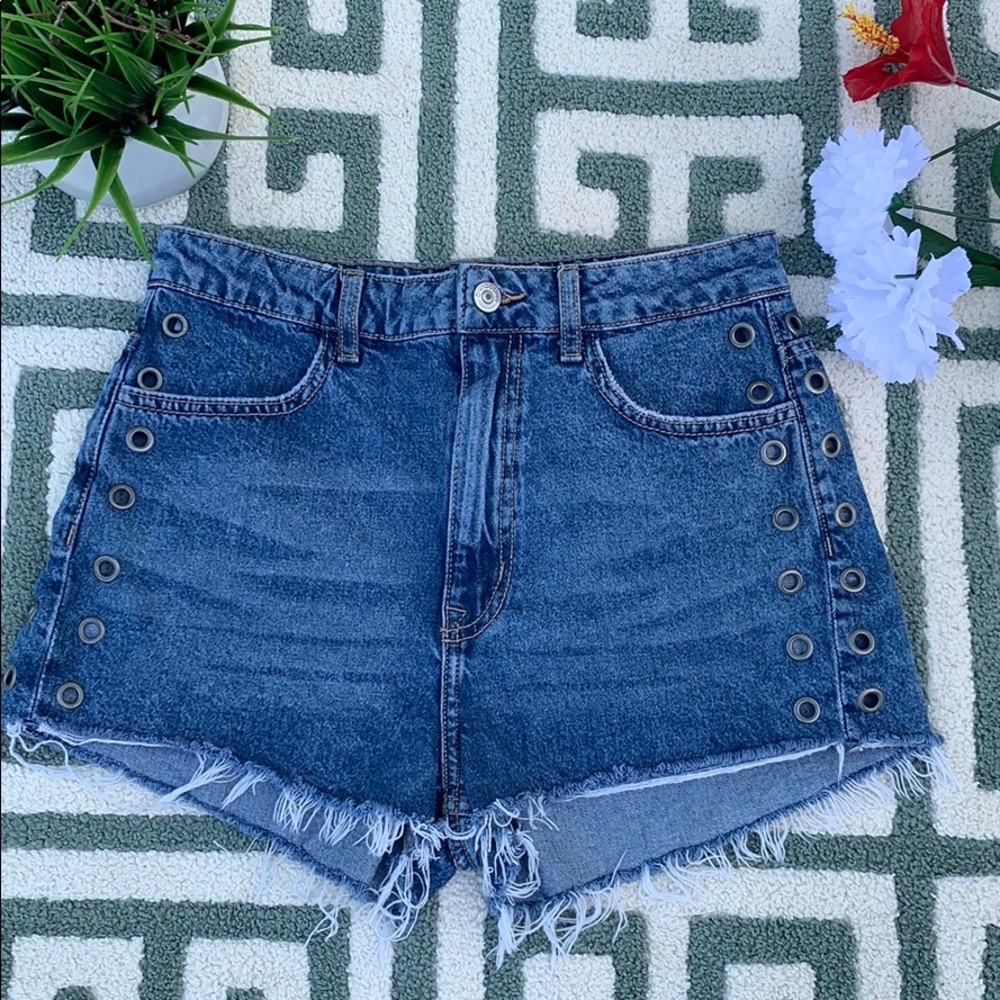 H&M Jean short size 6